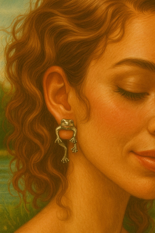 Frog Stud Earrings – Vintage, Cute & Quirky 🐸